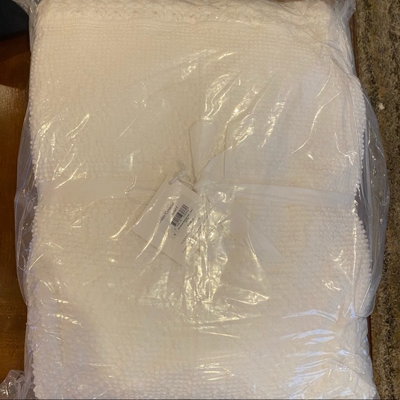 Serena and Lily Winslow Bedspread White sz Twin - Picture 8 of 9